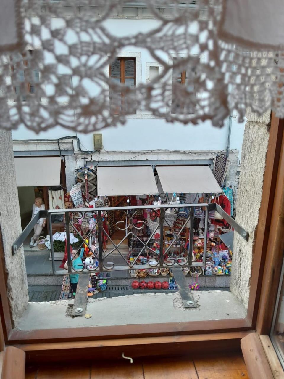 Santa Room-Old Bazaar Center-Gjirokaster Gjirokastër Exterior foto