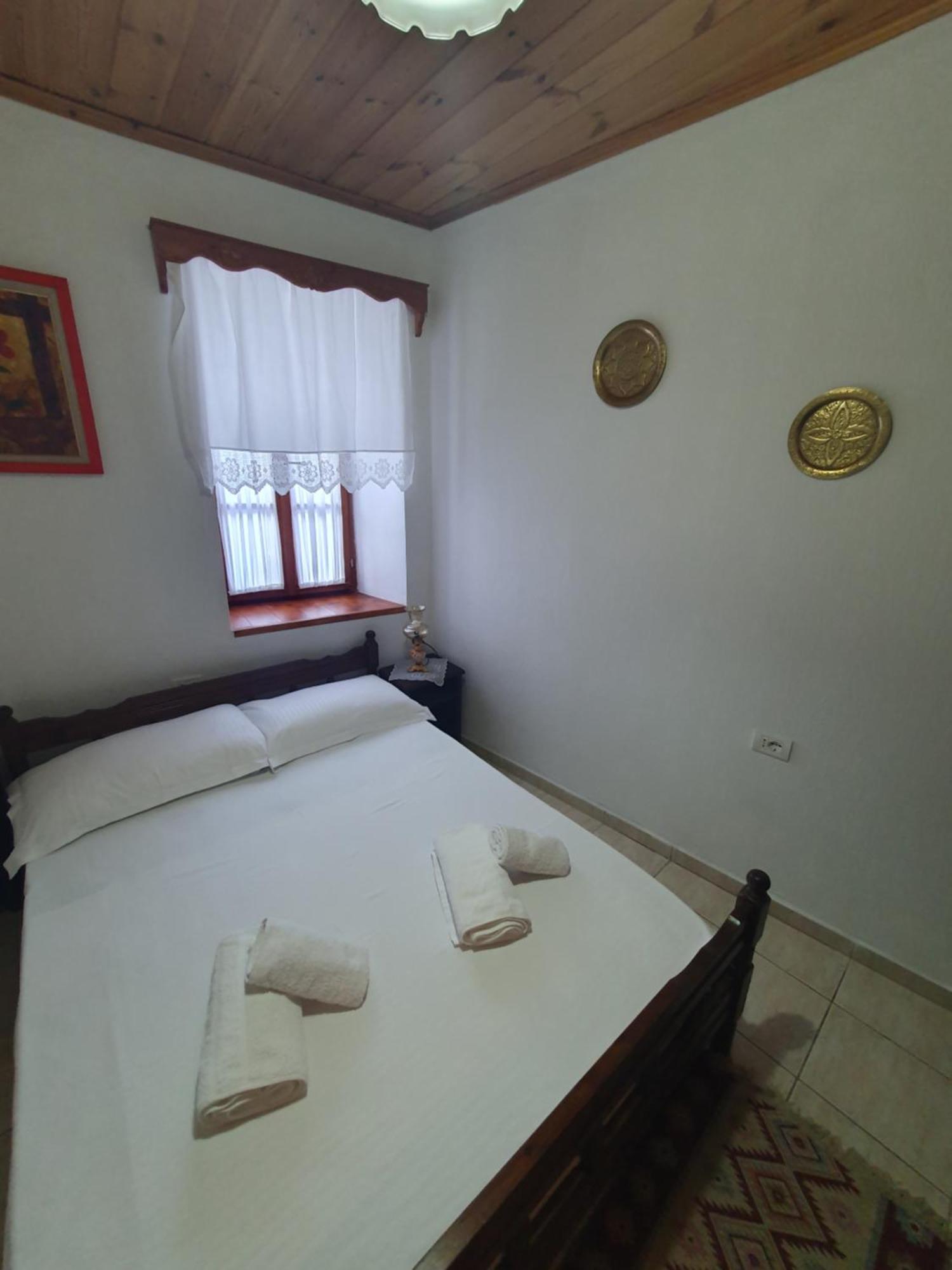 Santa Room-Old Bazaar Center-Gjirokaster Gjirokastër Quarto foto